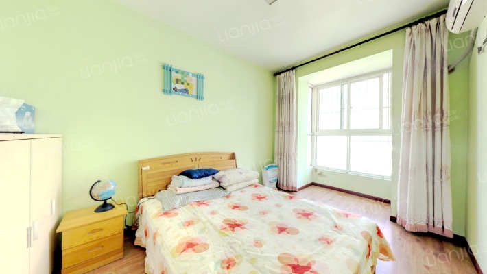 名流枫景洋房精装两居室，南北通透，看房方便-卧室B