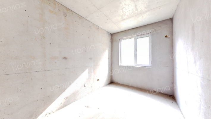 惠友万悦城，一层带小院，毛坯房随意装修，出行方便-卧室C