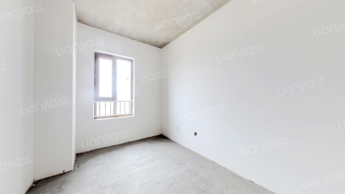 南北通透，70年产权，业主诚意出售-卧室B