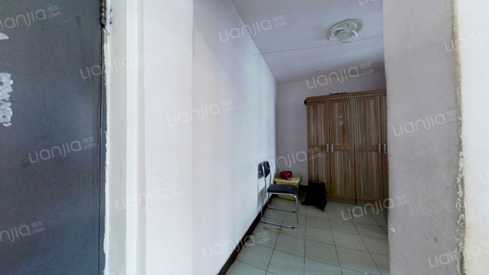 华阳路上联育中 学值得拥有的好房子-客厅