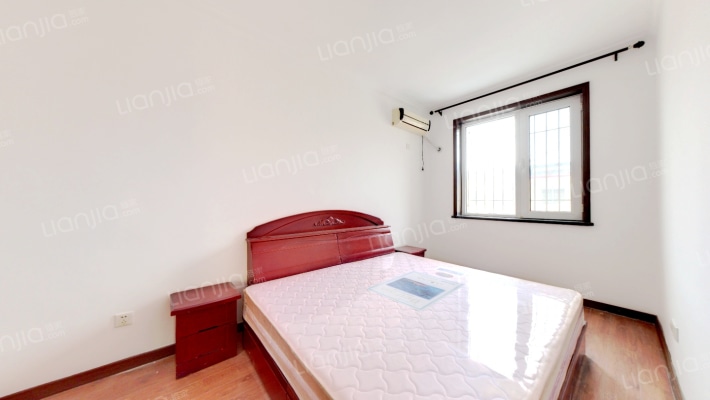 德信公园南侧 精装大三居 带13平露台 满五-卧室B