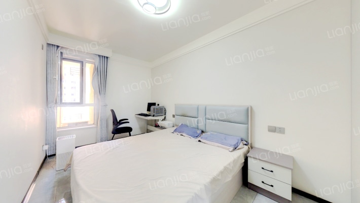 华泰骏景精装修南北通透三居室，采光好-卧室C