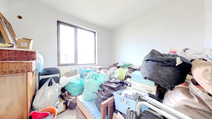 南北向的户型，采光好，通风好，户型好，视野好-卧室B