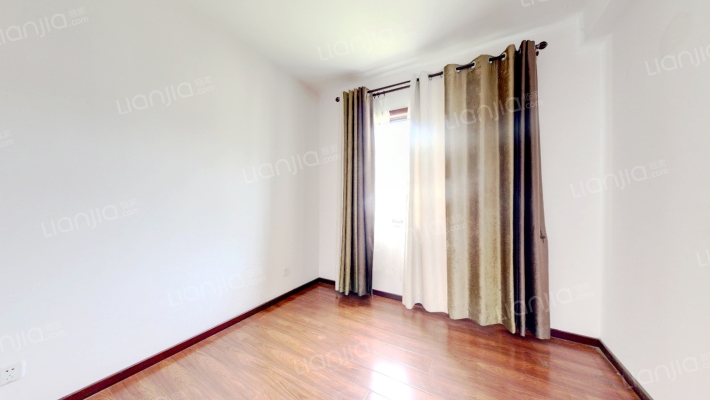 此房精装房  南北通透 全天采光，一梯一户电梯洋房-卧室A