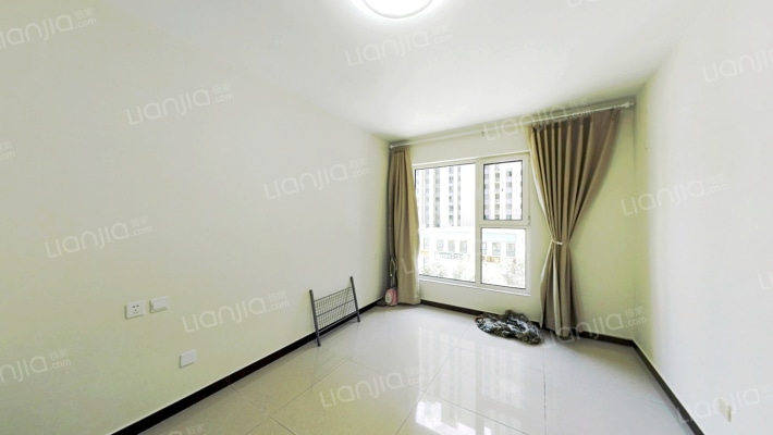 狮子城满二，全南两居室，诚心出售-卧室B