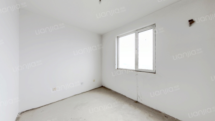 范阳路正规两居，房本满五税费低，交通便利-卧室A