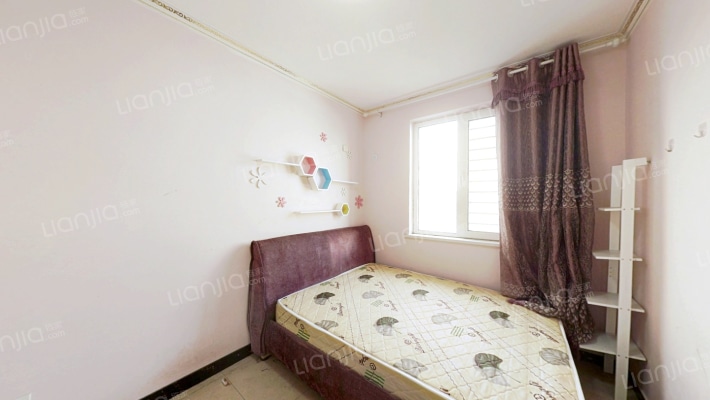 天地新城  97平三居 自住环保精装修 证满二-卧室A