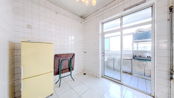 东兴北街 光明小区 本房价格低-餐厅