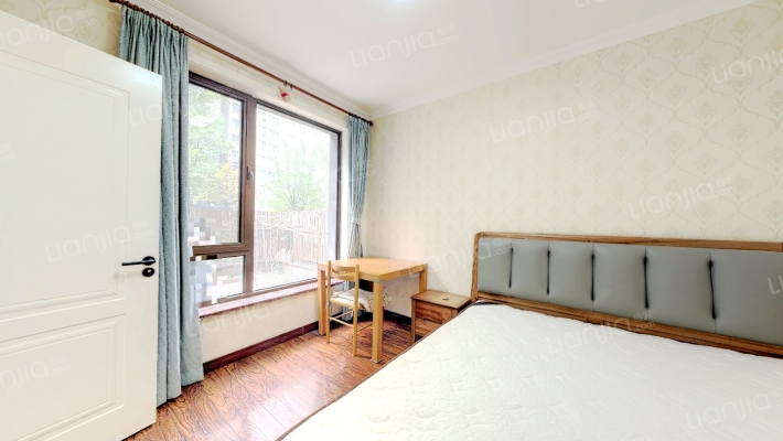 一层带花园，全阳小三居，精装修，采光好-卧室C