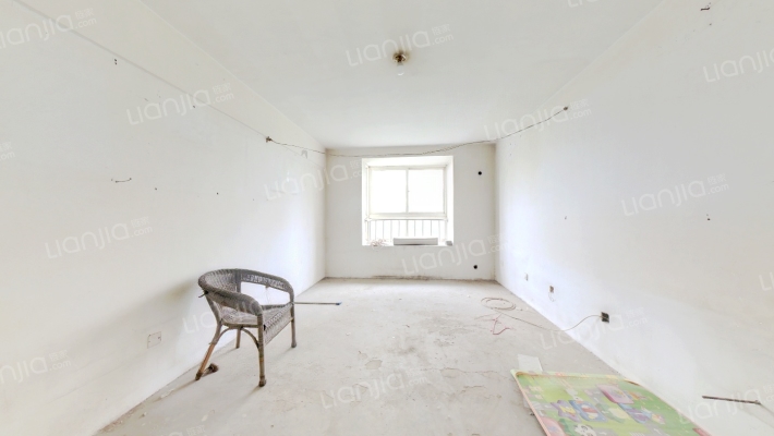 宏远家园 南北通透两居 中间好楼层-客厅