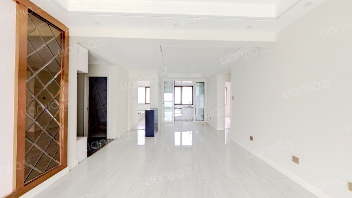 南北三居，精装未住，集中供暖，人车分流-客厅