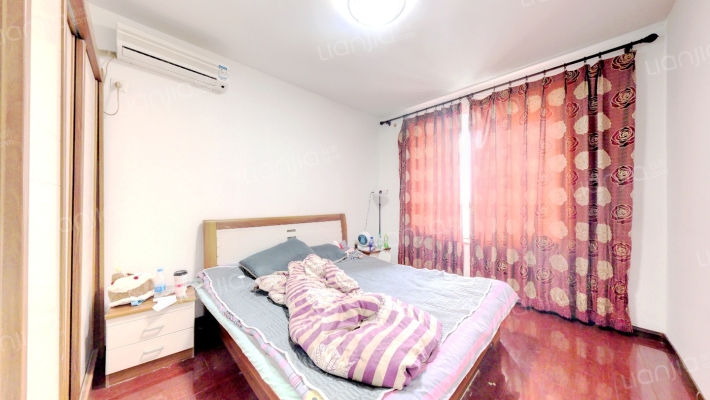 出售天保郦景 南北通透三居双卫 中装带车位-卧室C