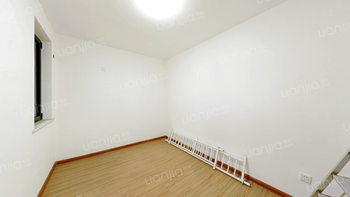 鸿坤高铁新干线 精装修全阳大两居 中上楼层-卧室A