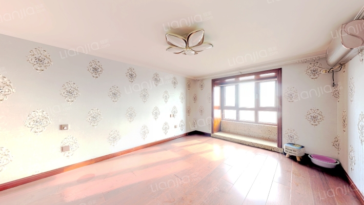 牛津花园 80万精装修的大跃层 上下两层 全天采光-卧室B