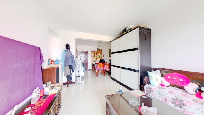 东兴北街  2居 精装修 采光好  中医院旁  单价低-客厅