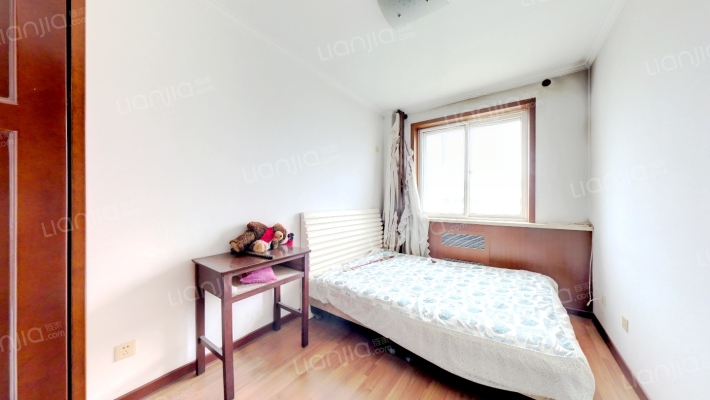 物探局家属院    南北通透。楼层好，宝石花物业-卧室B