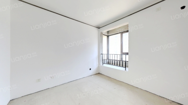 天伦湾嘉园南向两居 好楼位 房本满税费低-卧室B