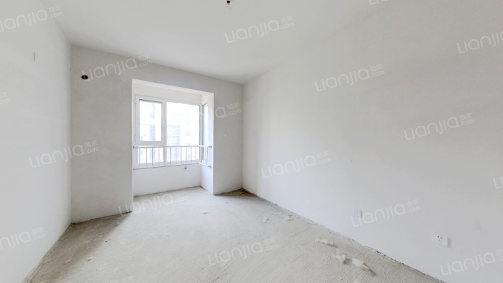 南北通透三居室,无遮挡。全天采光 ，双语-卧室C