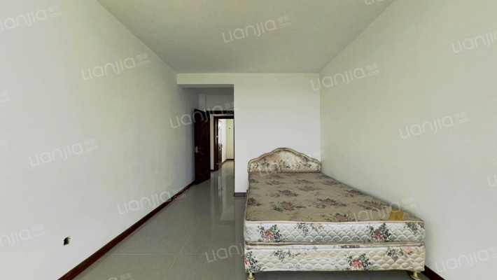 联合七号院朝南两居毛坯房，采光好。-卧室B