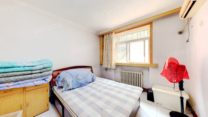 此房满五唯一，南北通透格局，配套齐全-卧室B