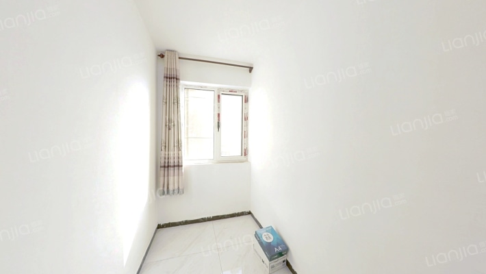 华融现代城 3室1厅 南-卧室B