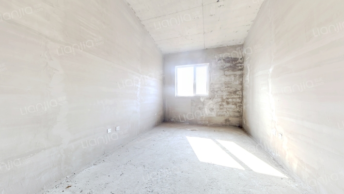 交通便利，绿化好，配套高尔夫球场-卧室E