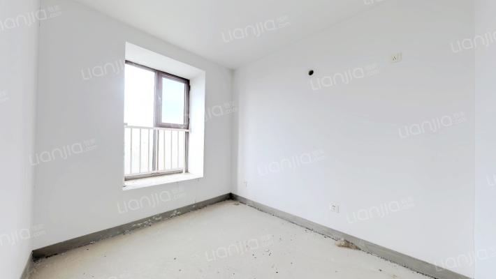 明卫 西边户 次顶层 满五 独立阳台 边户2居 毛坯-卧室A