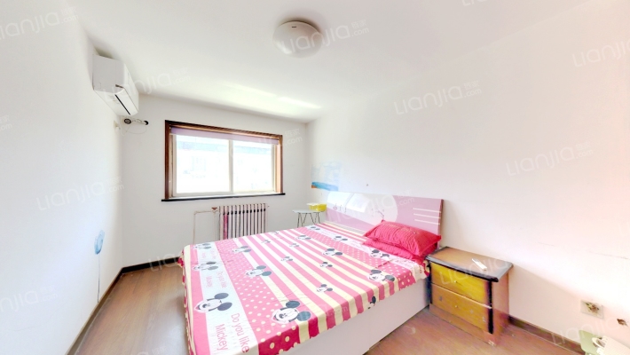 真实在售，税费低，采光充足，南北通透，有露台-卧室C