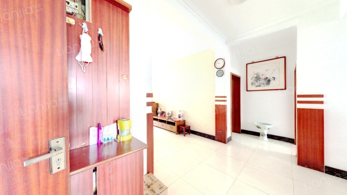 视野开阔，适合养老，通透舒适，楼层适合老人-客厅