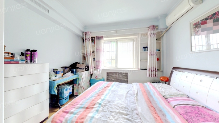 范阳路矿山局家属院南北通透四居，精装干净-卧室C