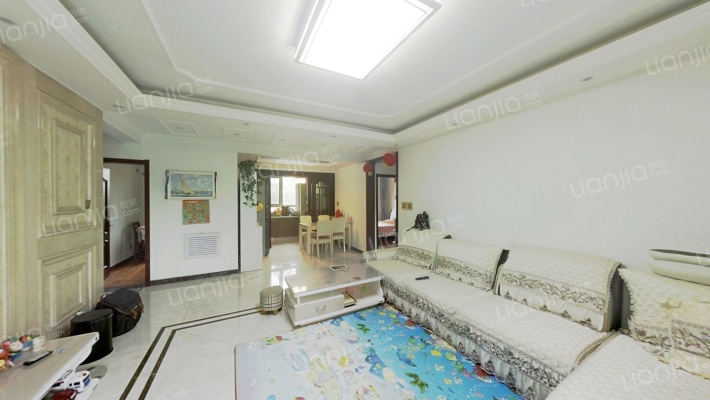 花园小区，房子户型方正采光充足居住舒适 有房本-客厅