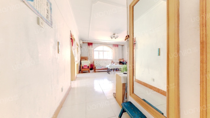 涿州市 广场南 南北通透 大3居  满五唯一 带装修-客厅