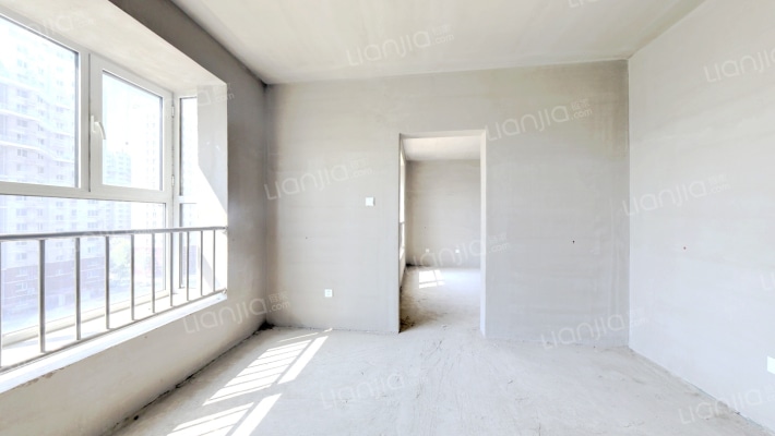 涿州高速口 名流美誉小区  东南向三居室 诚意出售-卧室B