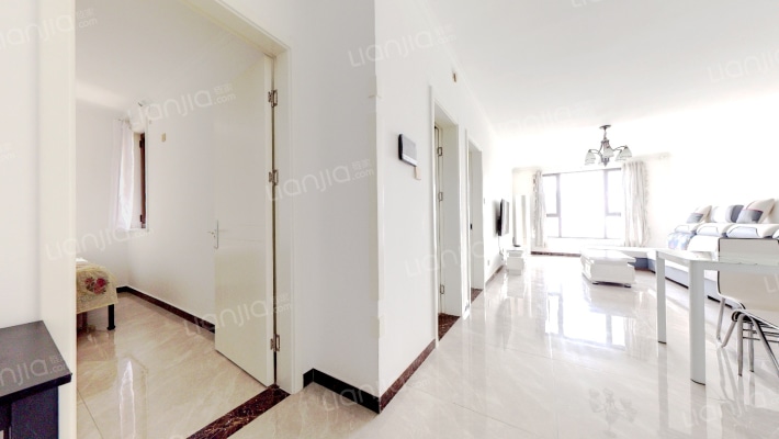 鸿坤全阳三居室   精装修   中高层   满二年-客厅