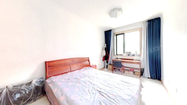 香邑溪谷洋房 中间楼层 满二有车位地下室 精装修-卧室C