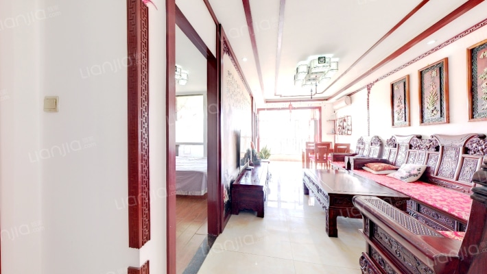 精装未住，楼层位置好，全天采光无遮挡，满五唯一。-客厅