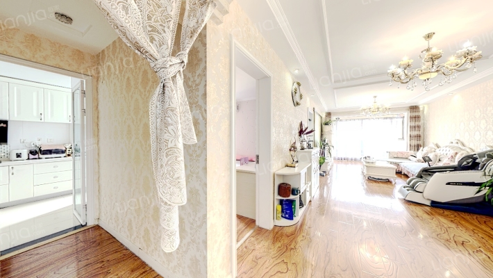 君悦广场钻石商圈 高品质社区 两室双卫-客厅