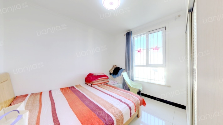 双塔社区低单价2居，中间楼层视野开阔，配套齐全-卧室A