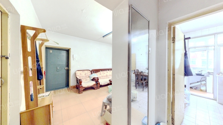 水电四局南北通透，大社区市政集中供暖-客厅