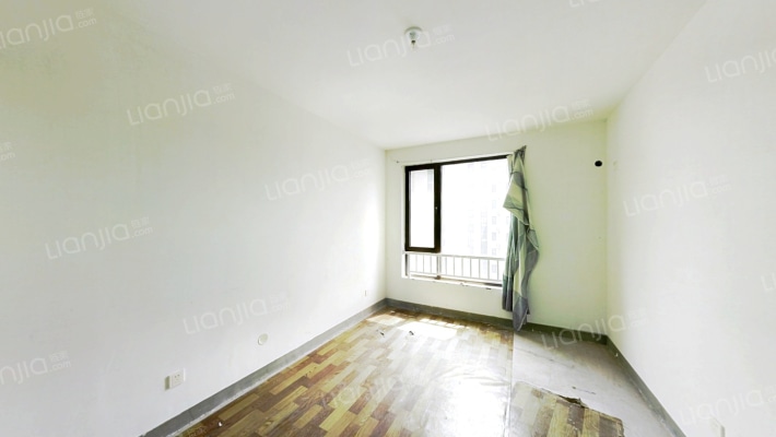 高楼层，采光好，小区中间位置，看房方便-卧室B