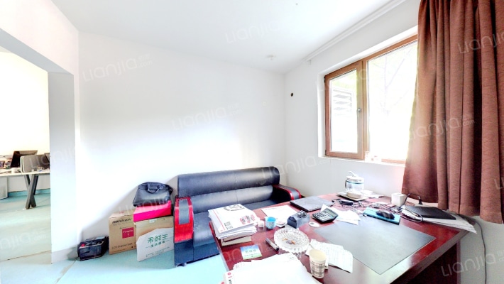 南北通三居带花园，采光充足，户型方正，诚意出售-卧室B