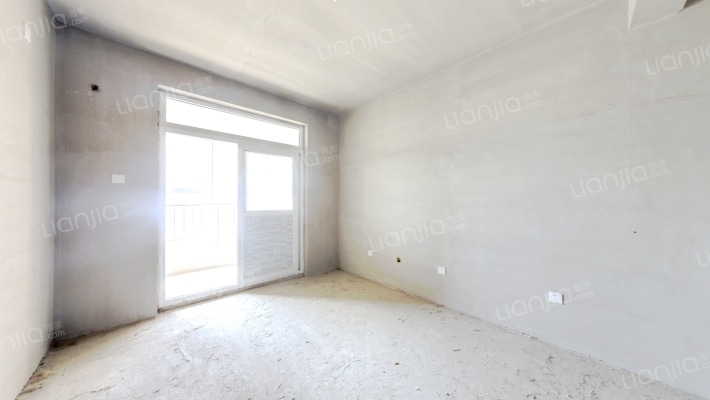 涿州高速口 名流美誉小区  东南向三居室 诚意出售-卧室C