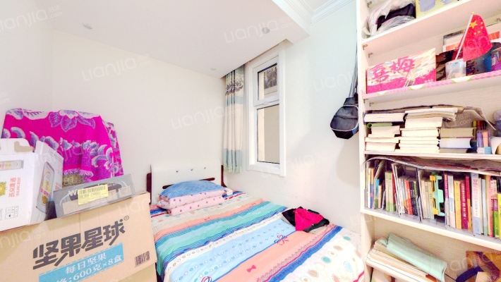 70年大产权，德信商圈电梯房，三室两厅小三居-卧室C