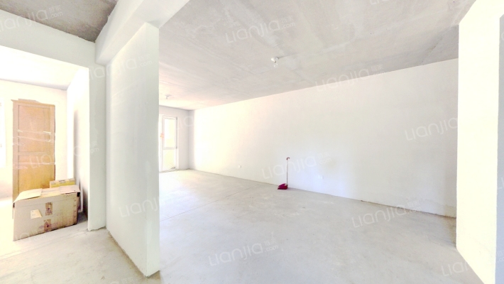 城西桃源新都孔雀城南北通透一层带院子-客厅