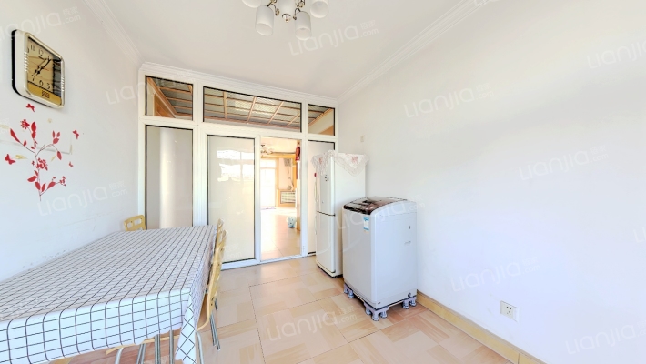 平安大街，好楼层，南北通透大三居80万-餐厅