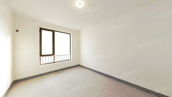 鸿坤北区，中间层，新本，采光好。-卧室B