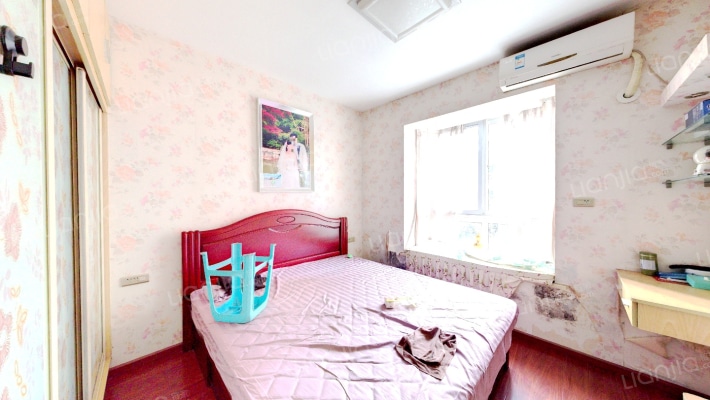 小区环境优美，适合居家，拎包入住，装修保持的很好-卧室B