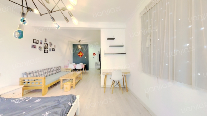 此房房本满五 精装一居 采光好  双塔辖区-卧室