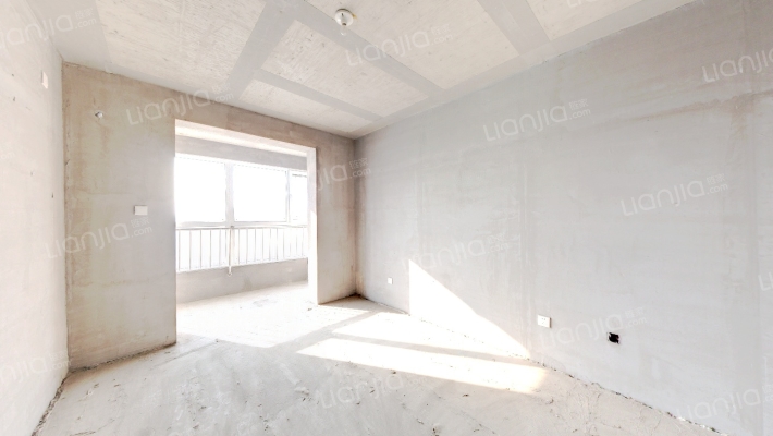 朝南两居  中上楼层  采光好  交通方便-卧室B