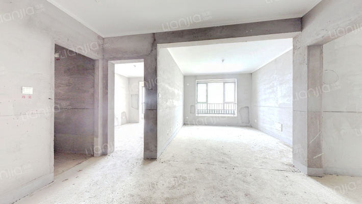 华阳路天伦湾小区，环境优美，集中供暖，二居室。-客厅